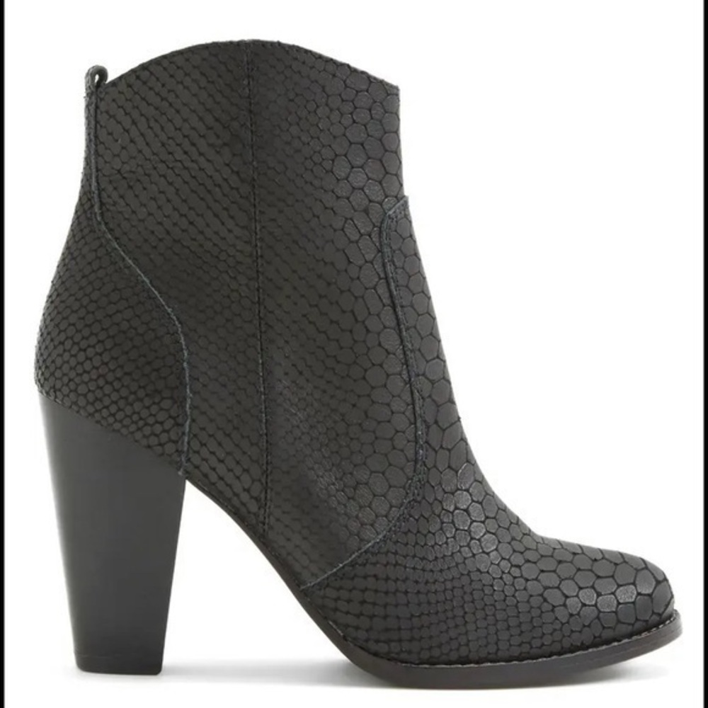 Joie Dalton Boots Black Snakeskin Leather Size 8